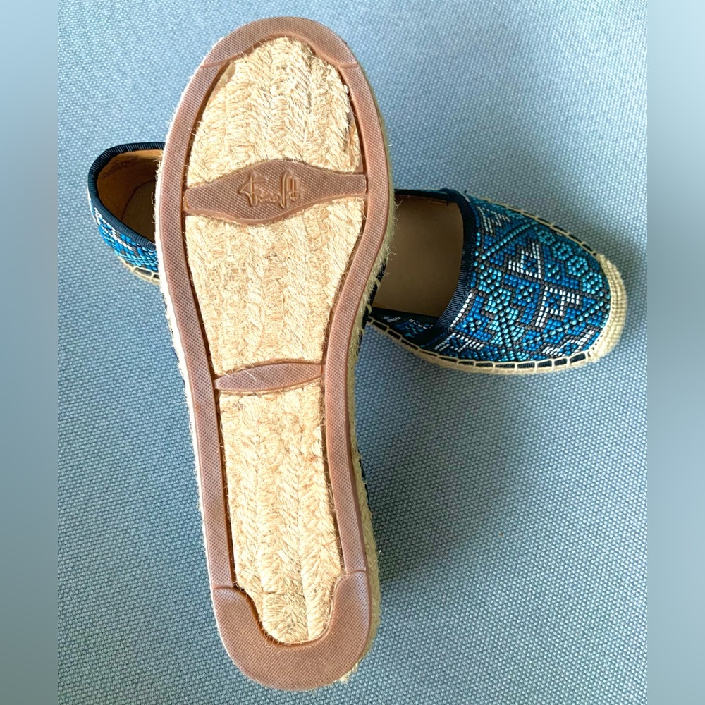 Franco Sarto Women's Turquoise Blue Espadrille Flats
Size 9M US - Picture 2 of 5
